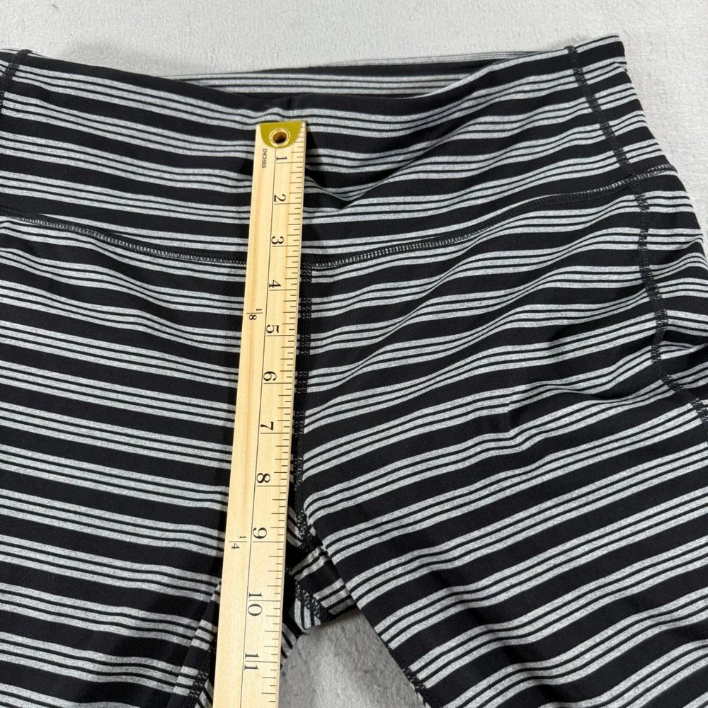 Athleta Striped Capri Leggings Womens Large Black Gray Yoga Gym Pants
